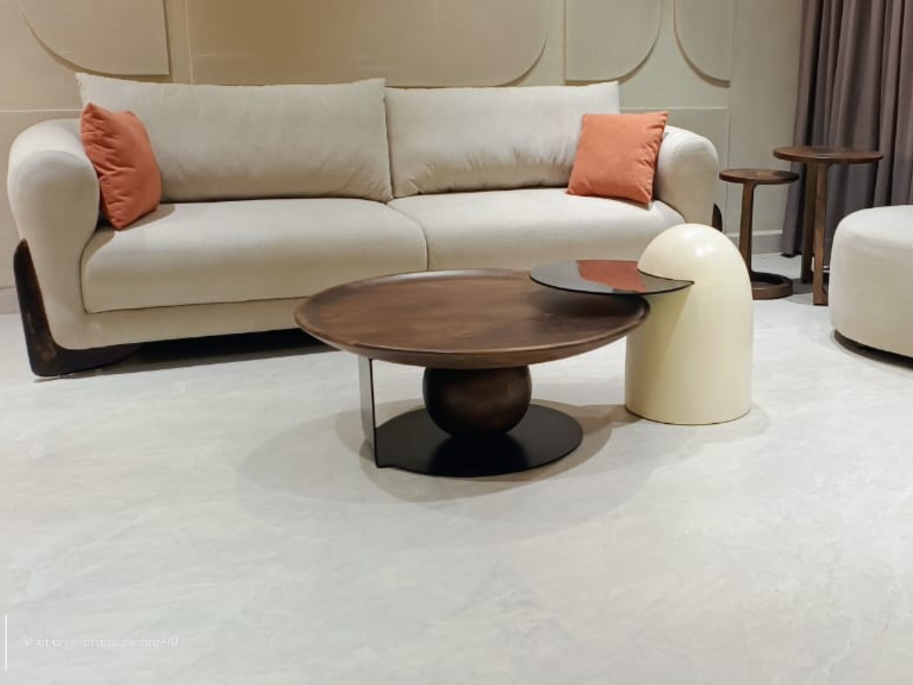 round table